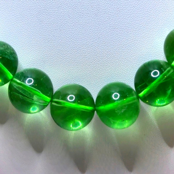 Green Flourite Gemstone Necklace - Picture 2 of 5